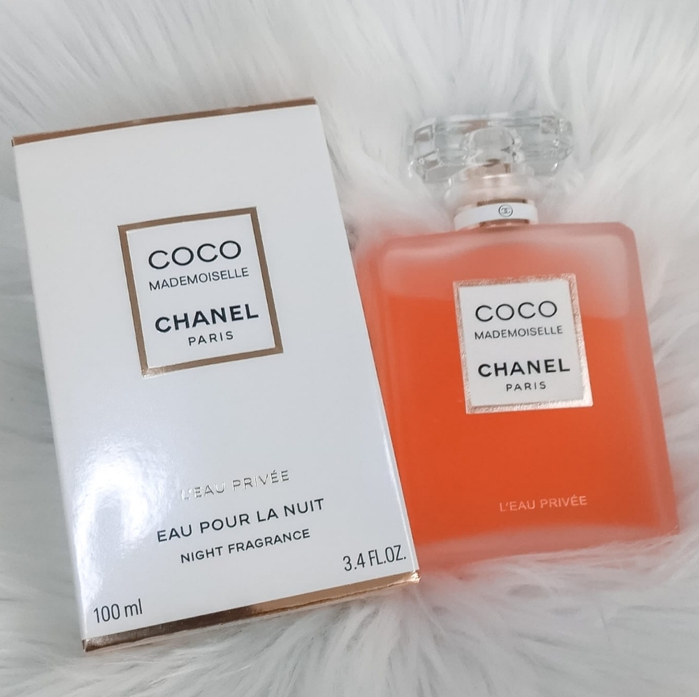 Coco Chanel " Mademoiselle " Eau Privée - Intimate Fragrance